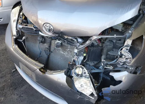 2015 Toyota Sienna Xle 8 Passenger z USA, uszkodzony, nr VIN 5TDYK3DC0FS645224